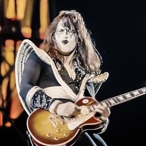 Meet your Posher, Kenneth